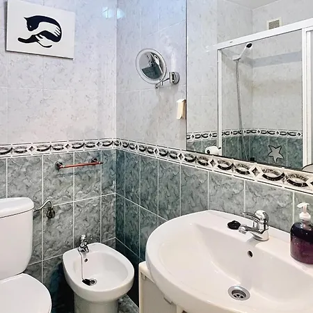 Familiar Centrico - South Costa, נרחה