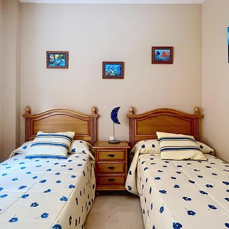 Familiar Centrico By South Costa Нерха