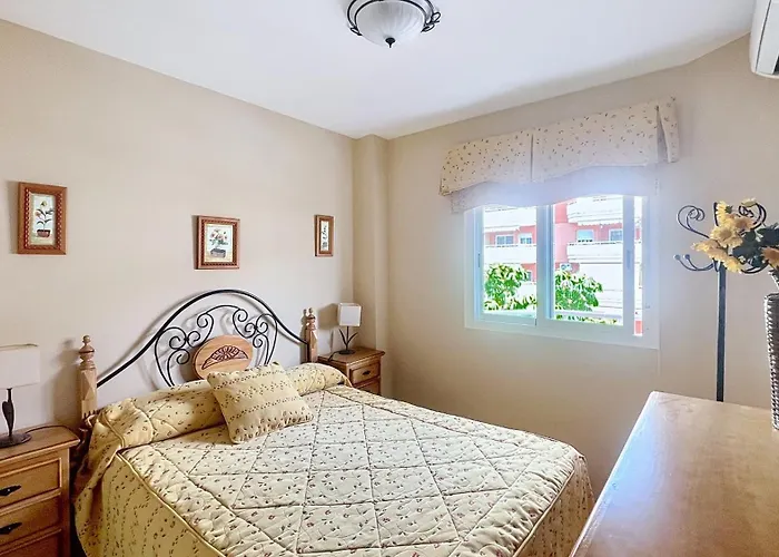 Familiar Centrico By South Costa * Нерха